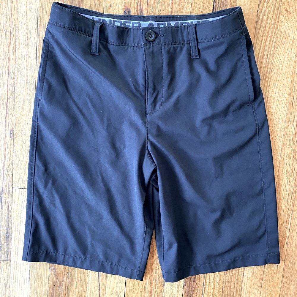 Under Armour Golf Shorts Youth Large / 14 Black